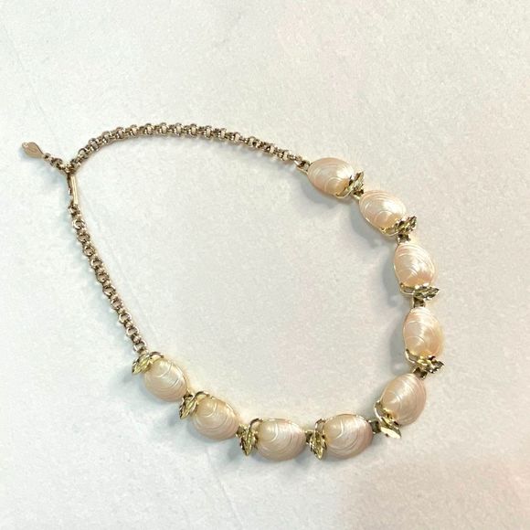 Judy Lee Choker Necklace Gold Tone Chain With Frost Shell Links - Picture 2 of 11